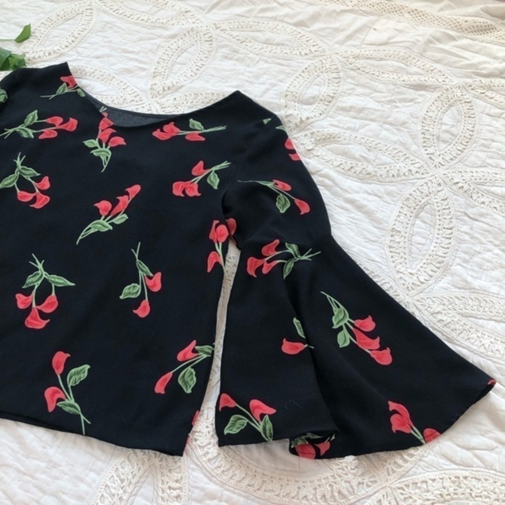 Carmen Marc Valvo Black Floral Bell-Sleeve Blouse with Red and Green Print - Picture 9 of 12